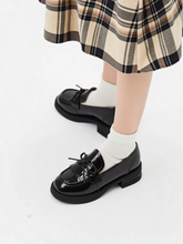 Load image into Gallery viewer, Lune Loafers, Matte Black