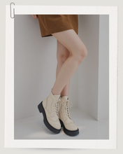 Load image into Gallery viewer, Oxford Haven, Milk beige