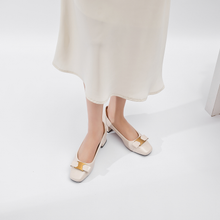 Load image into Gallery viewer, Audrey Mid-heeled Shoes, White