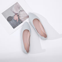 Load image into Gallery viewer, Extremely Soft Flats Shoes, Lady Grey