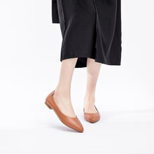 Load image into Gallery viewer, Extremely Soft Flats Shoes, Caramel