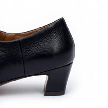 Load image into Gallery viewer, Anmut Loafers, Midnight