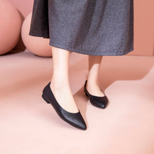 Load image into Gallery viewer, Extremely Soft Flats Shoes, Black