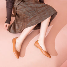 Load image into Gallery viewer, Extremely Soft Flats Shoes, Caramel