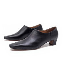 Load image into Gallery viewer, Anmut Loafers, Midnight
